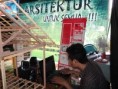 /album/partisipasi-prodi-arsitektur-di-ekspo-teknik-unlam-15-maret-2010/gambar-4-jpg/
